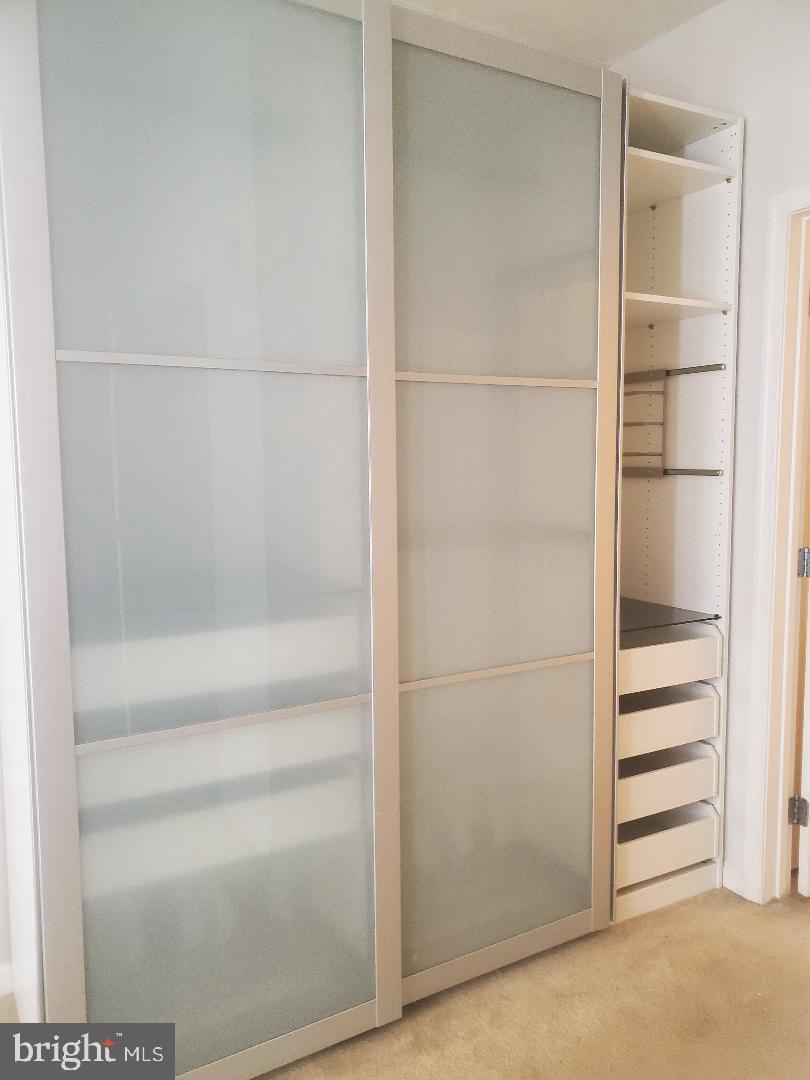 THE COLONNADE AT KENTLANDS - Residential Lease