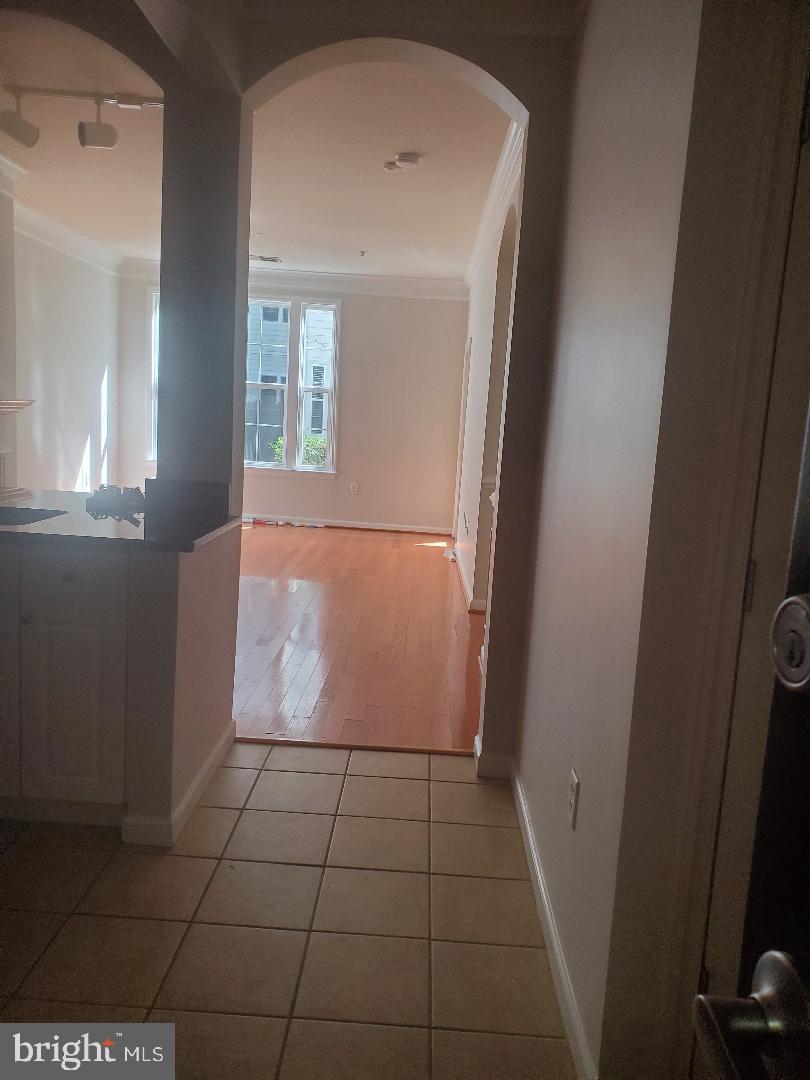 THE COLONNADE AT KENTLANDS - Residential Lease