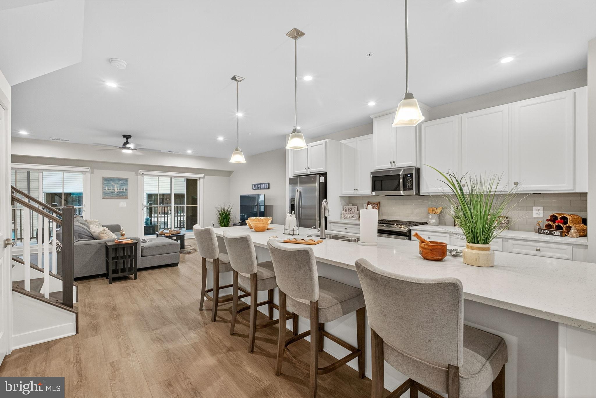 17454 SOUTHERN SHORES DRIVE