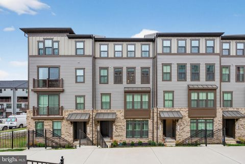 17454 SOUTHERN SHORES DRIVE DUMFRIES VA 22026