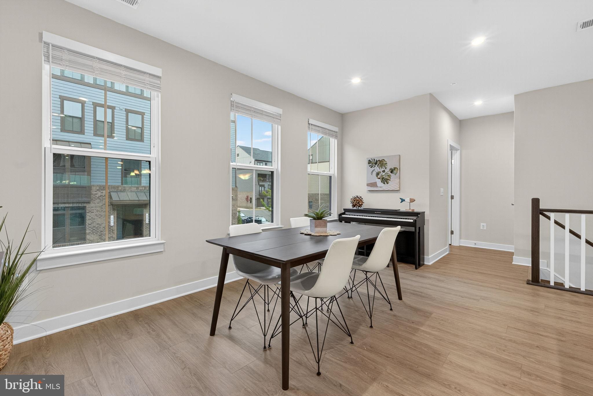 17454 SOUTHERN SHORES DRIVE