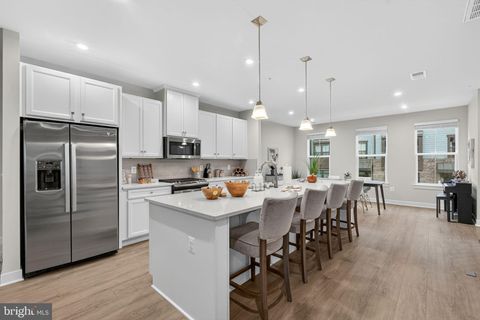 17454 SOUTHERN SHORES DRIVE DUMFRIES VA 22026