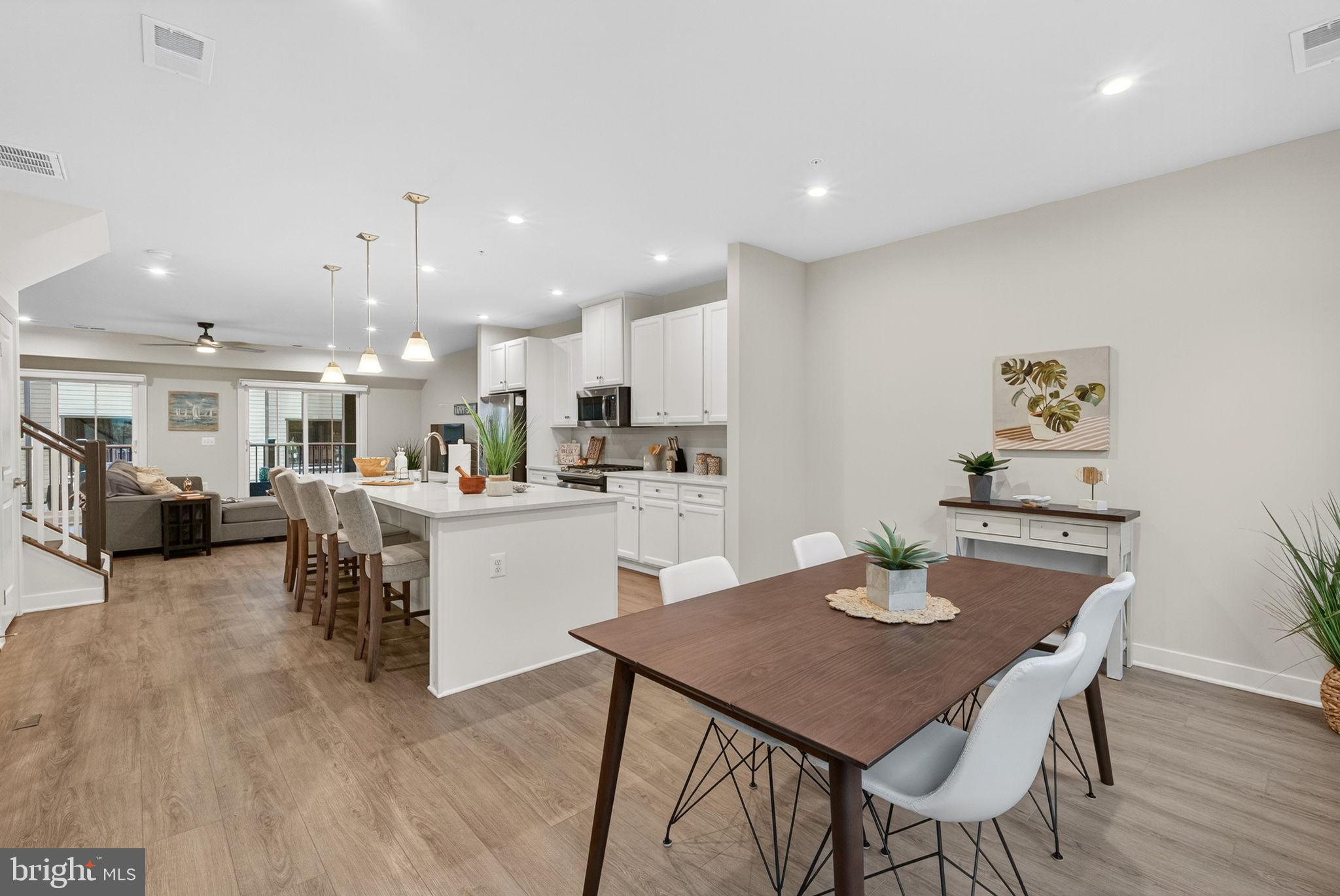 17454 SOUTHERN SHORES DRIVE