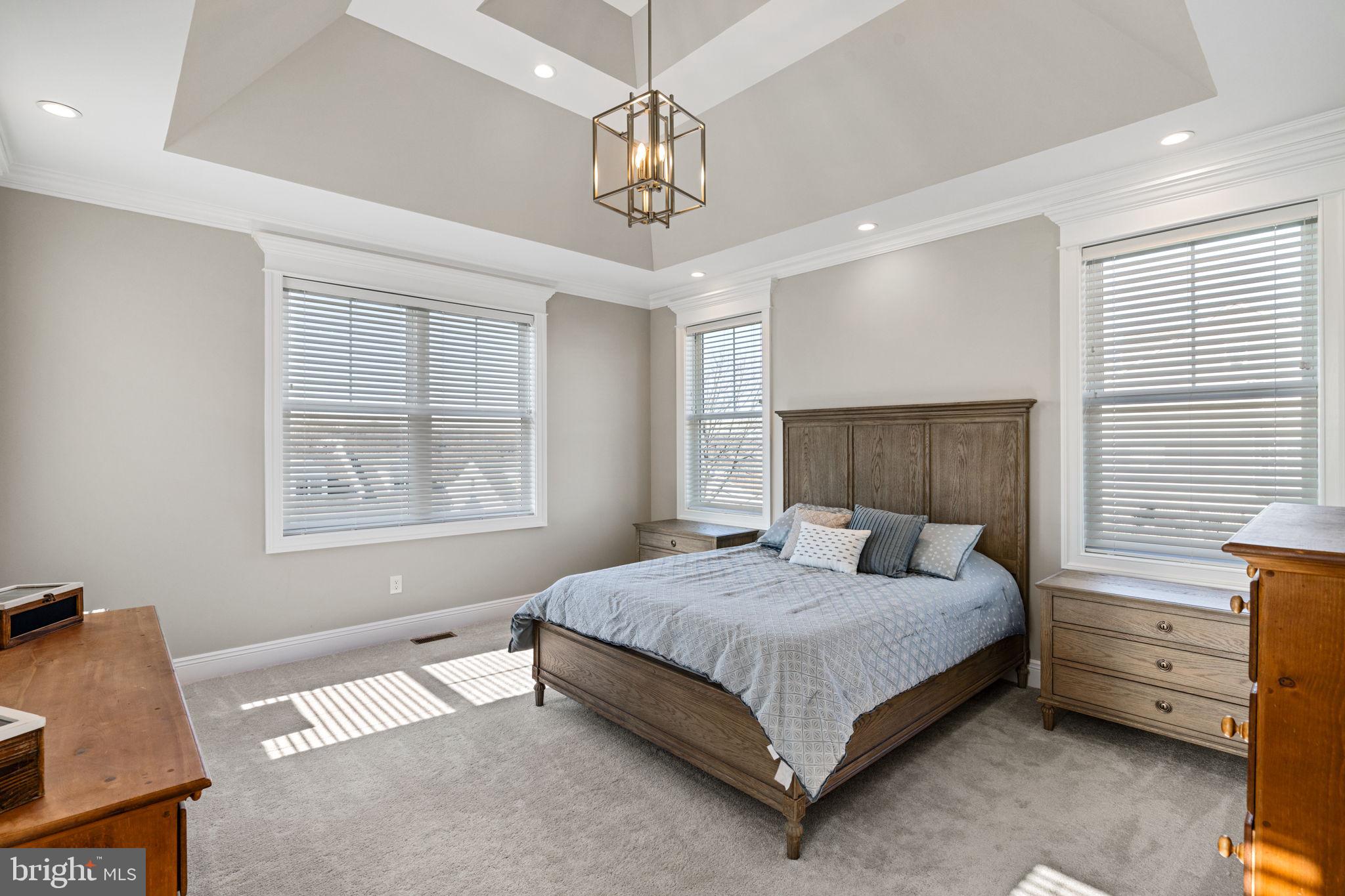 VALENTINE ESTS - Residential