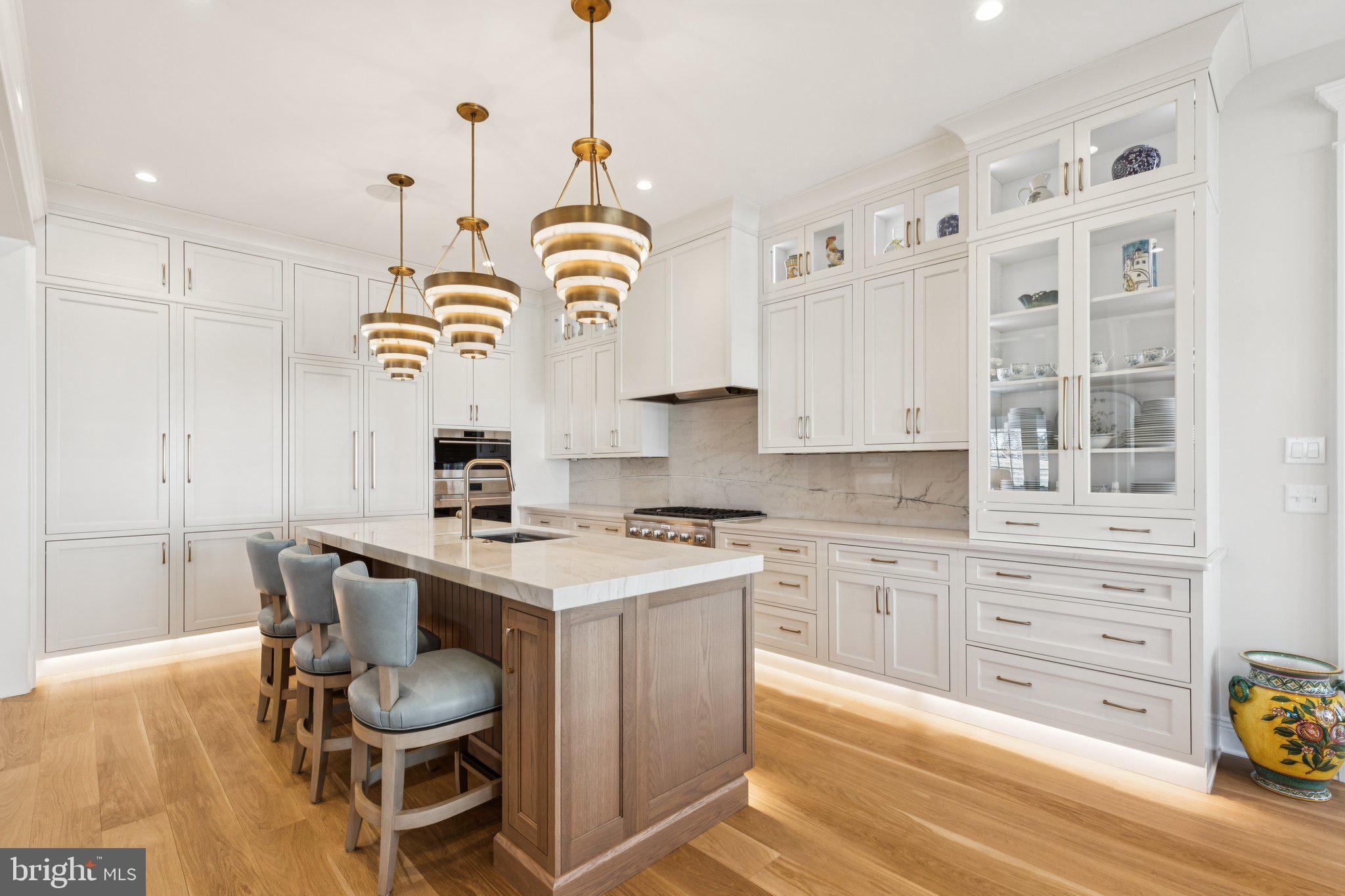 VALENTINE ESTS - Residential