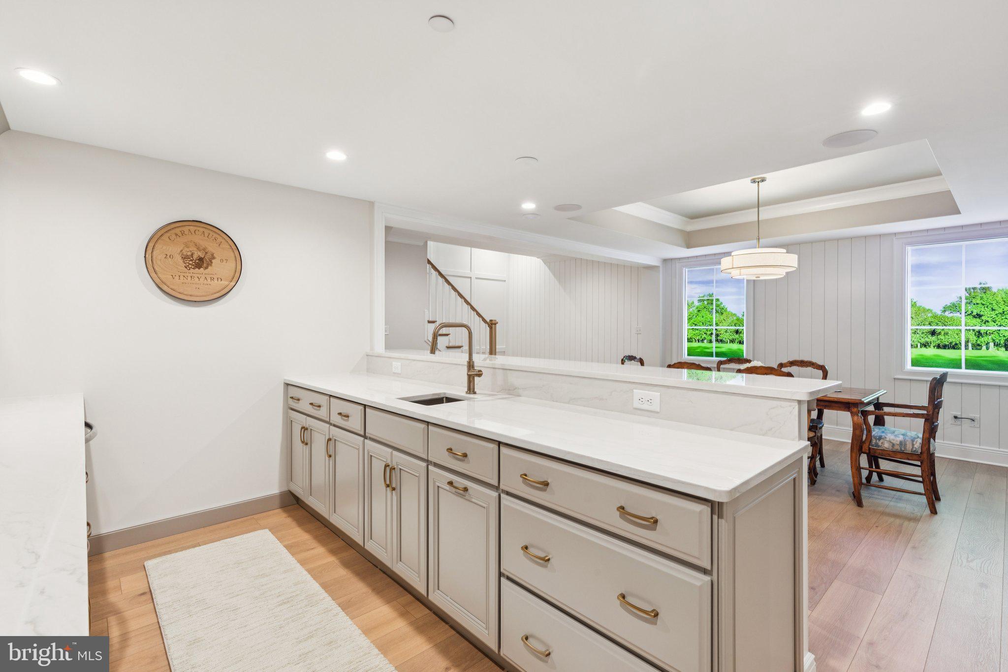 VALENTINE ESTS - Residential