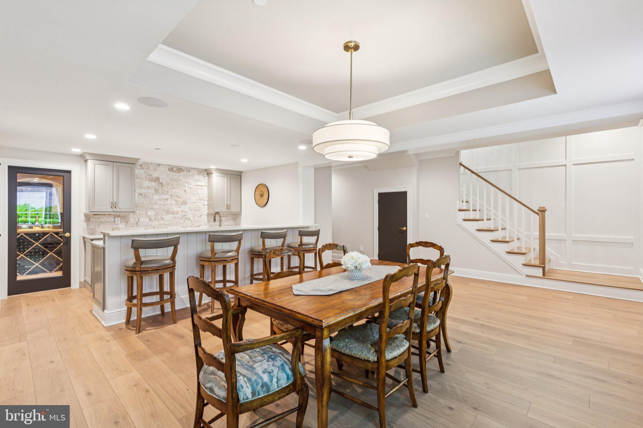 VALENTINE ESTS - Residential