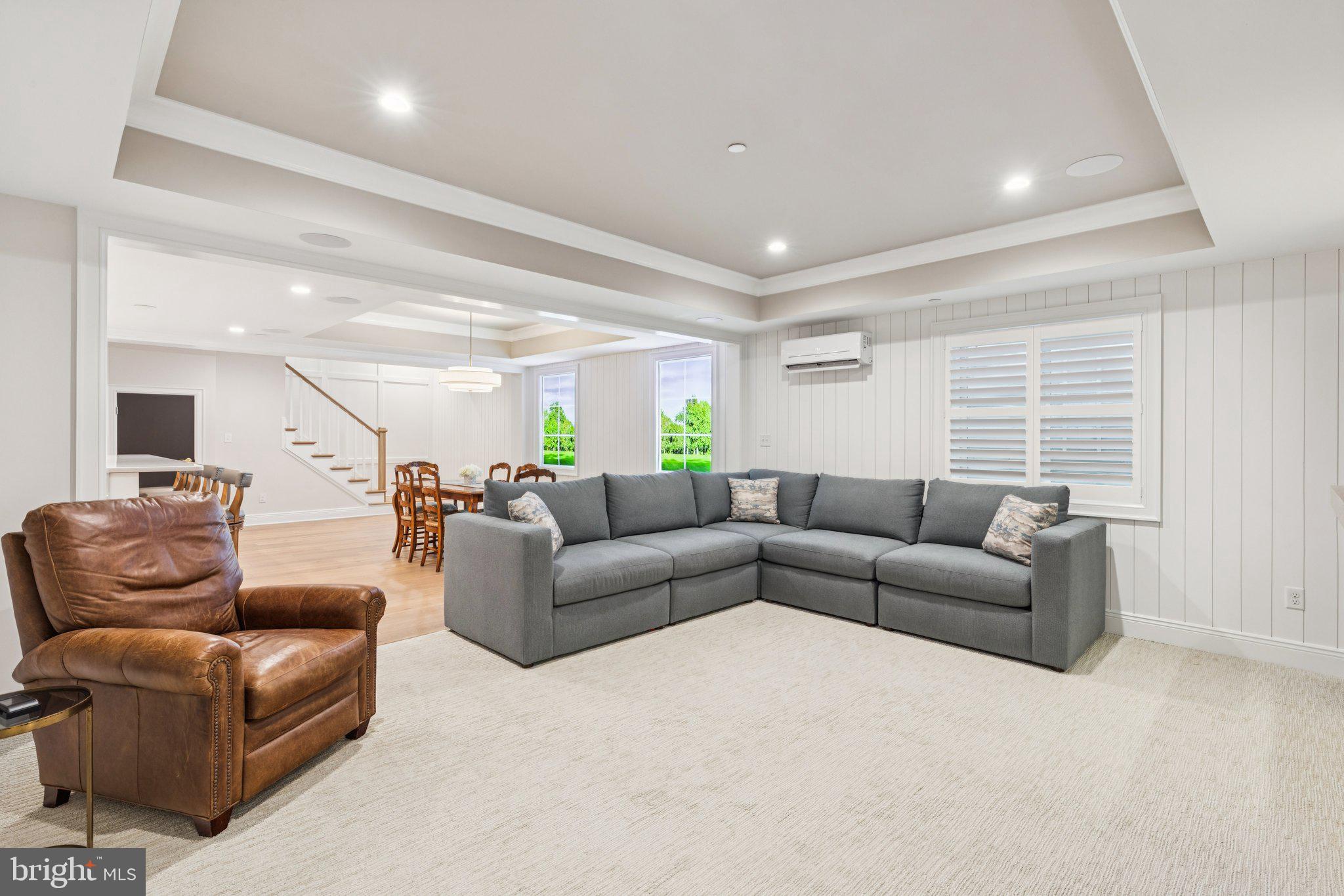 VALENTINE ESTS - Residential