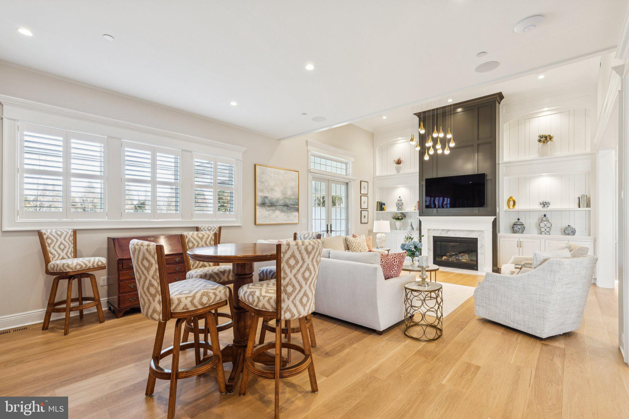 VALENTINE ESTS - Residential