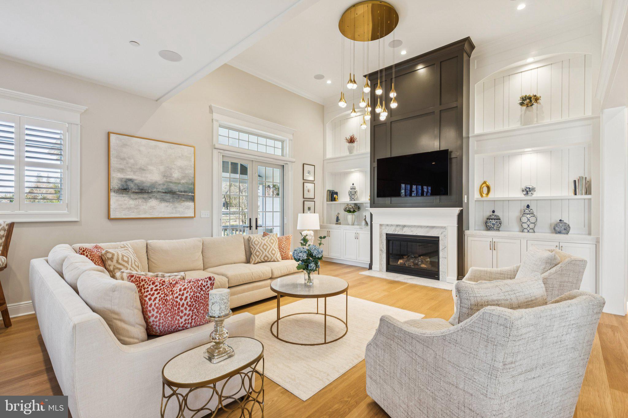 VALENTINE ESTS - Residential