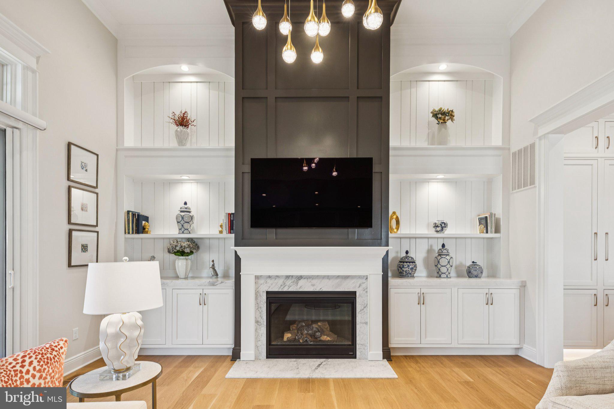 VALENTINE ESTS - Residential