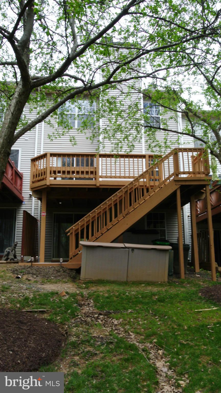 VILLAGE OF HICKORY RIDGE - Residential