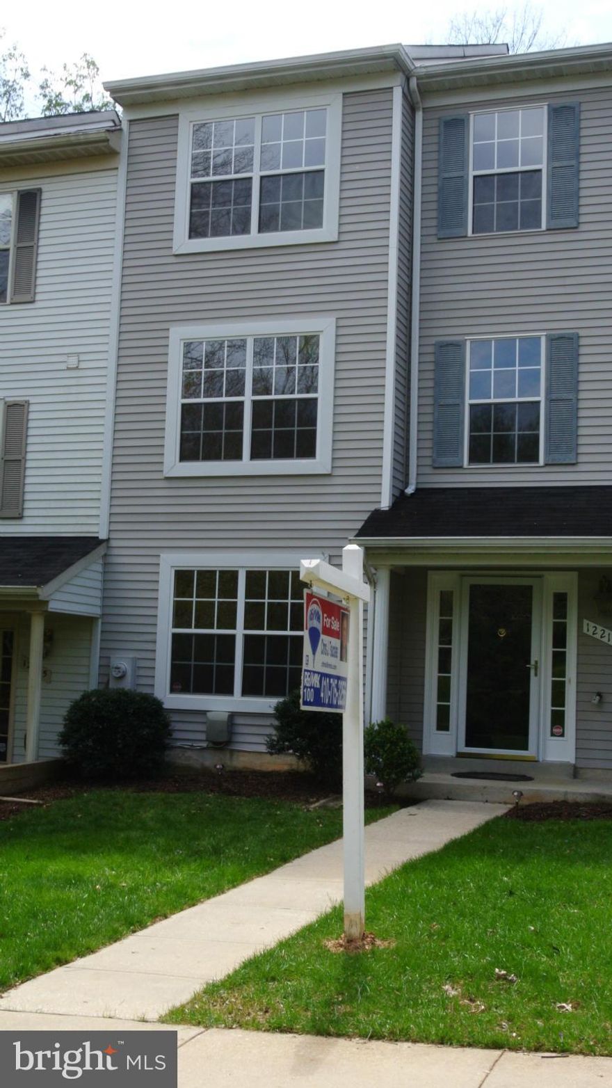 Spacious TH in Clary's Forest - large entry level foyer with tile flooring, gleaming bamboo wood flooring on main level, new carpeting on upper level.  Freshly painted with new fixtures.  Large kitchen with dining area overlooking deck with beautiful wooded setting. 4th bedroom/office, full bath and family room on ground floor level.  Easy access to Rtes. 29, 32, 108, 175; close to hospital, HCCC.