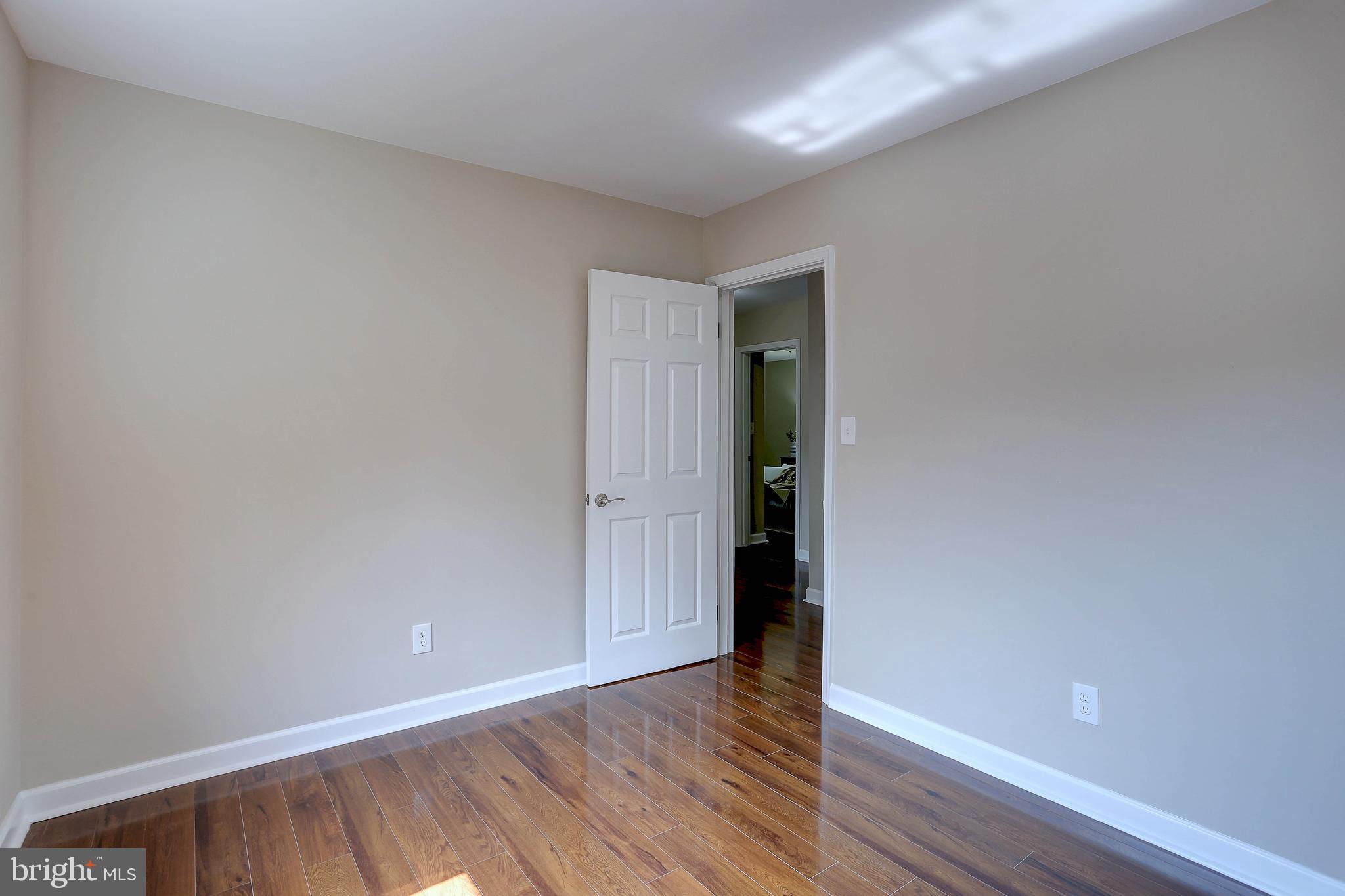 BURNT MILLS HILLS - Residential