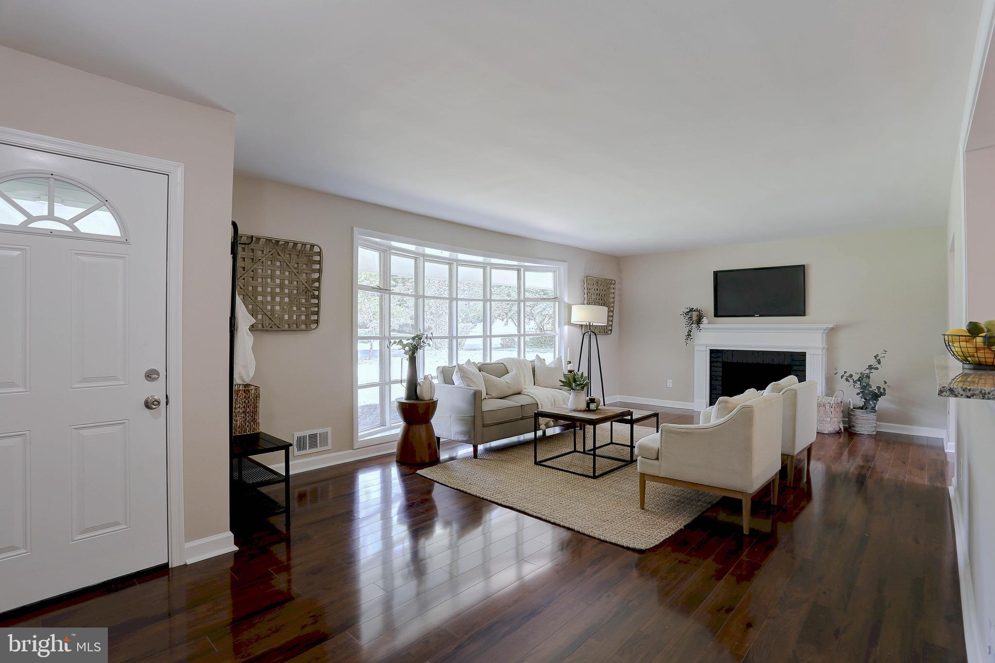 BURNT MILLS HILLS - Residential