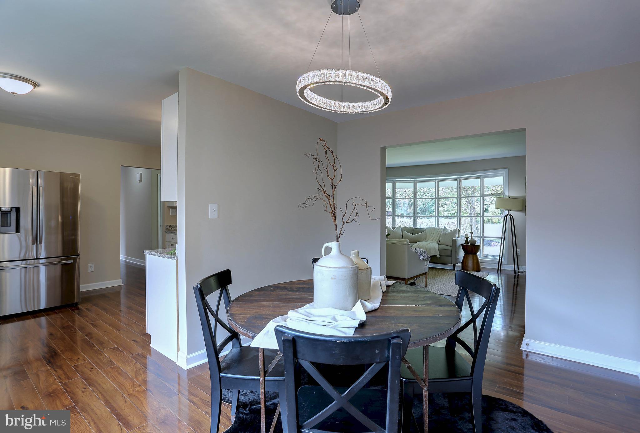 BURNT MILLS HILLS - Residential