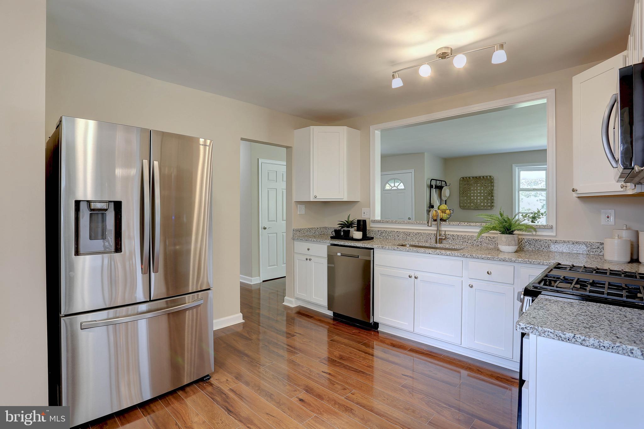 BURNT MILLS HILLS - Residential