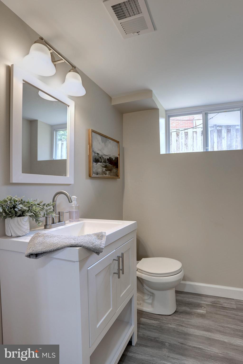 BURNT MILLS HILLS - Residential