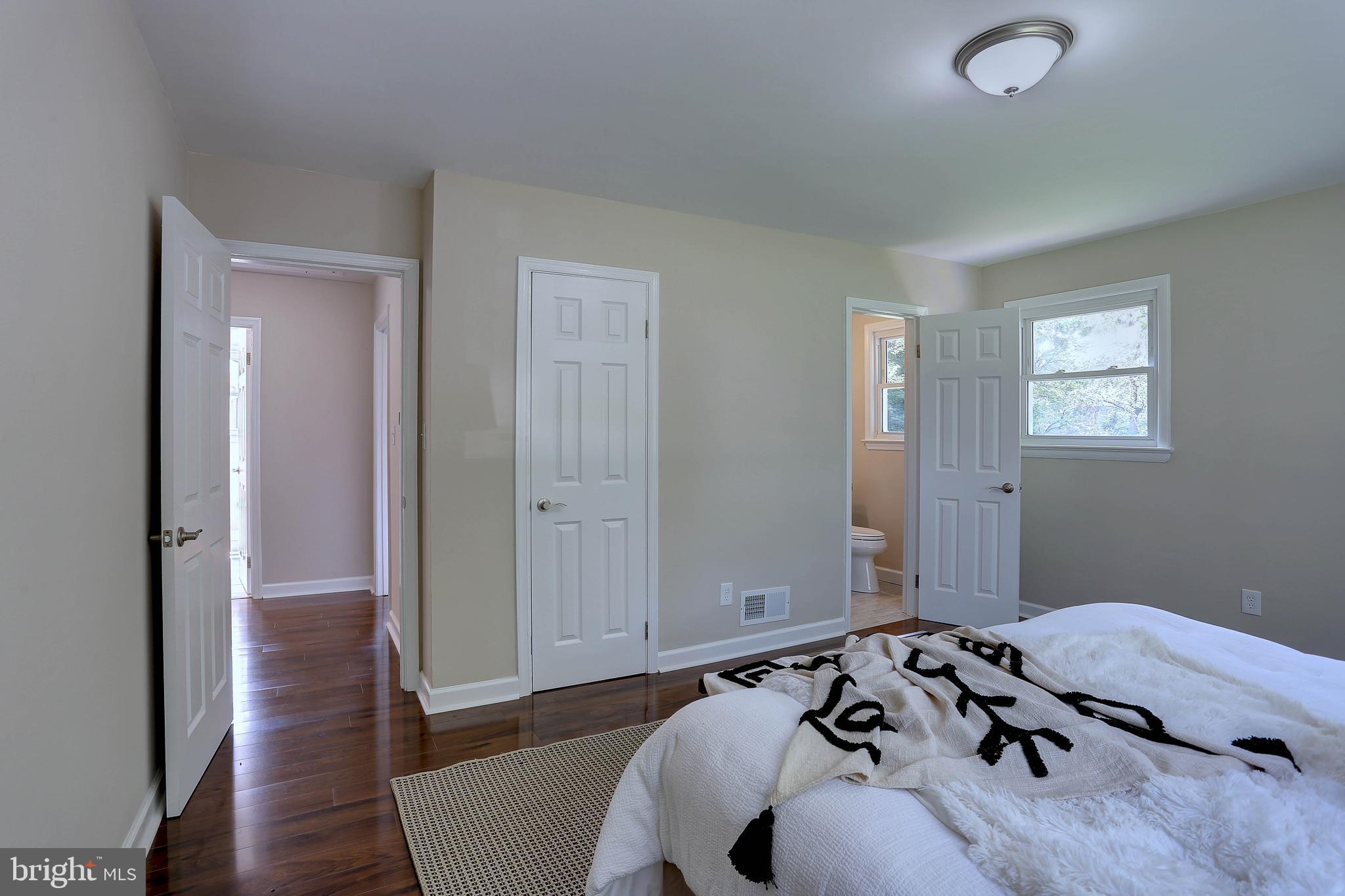 BURNT MILLS HILLS - Residential