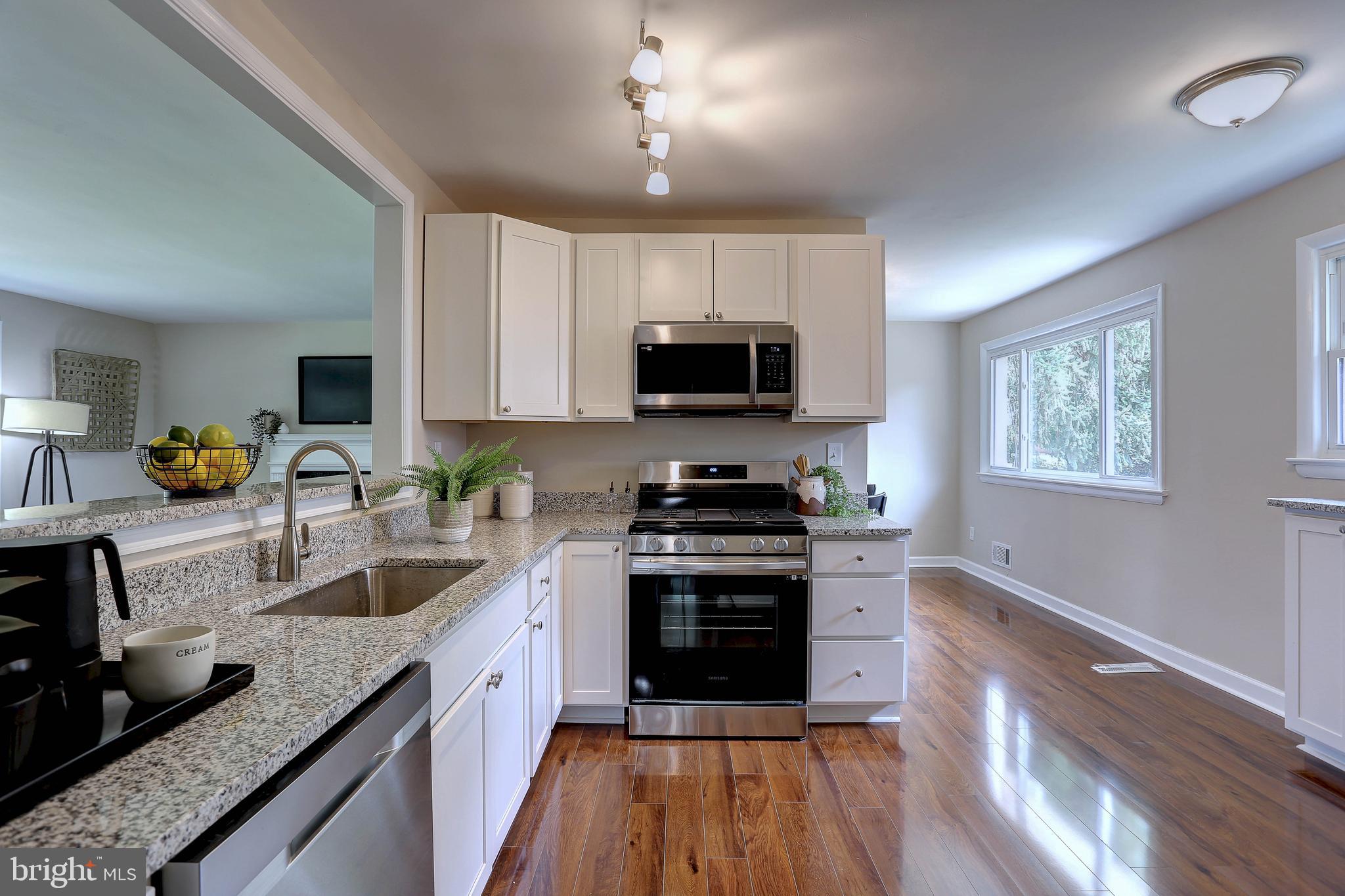 BURNT MILLS HILLS - Residential