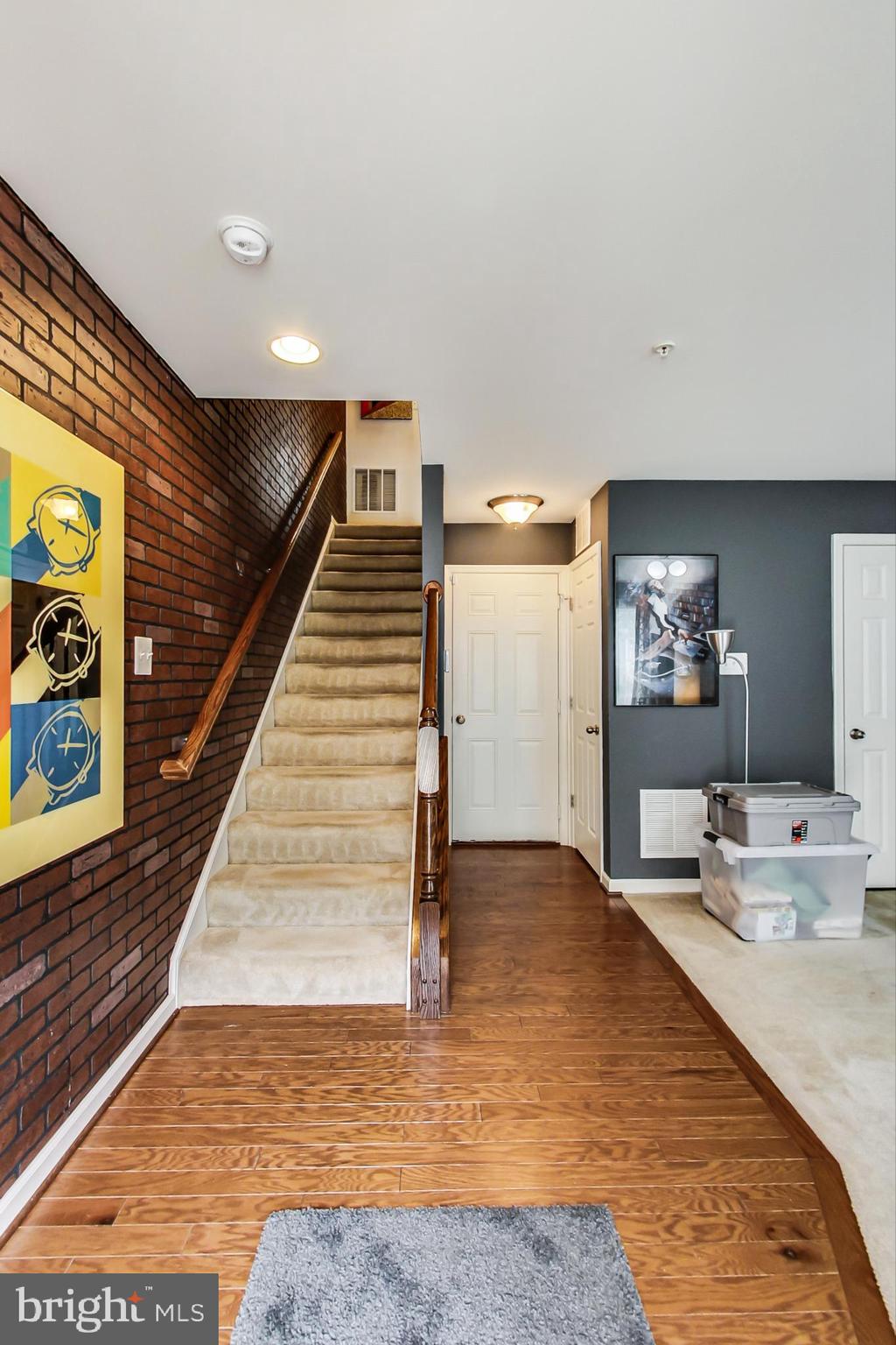 BRICK YARD STATION - Residential