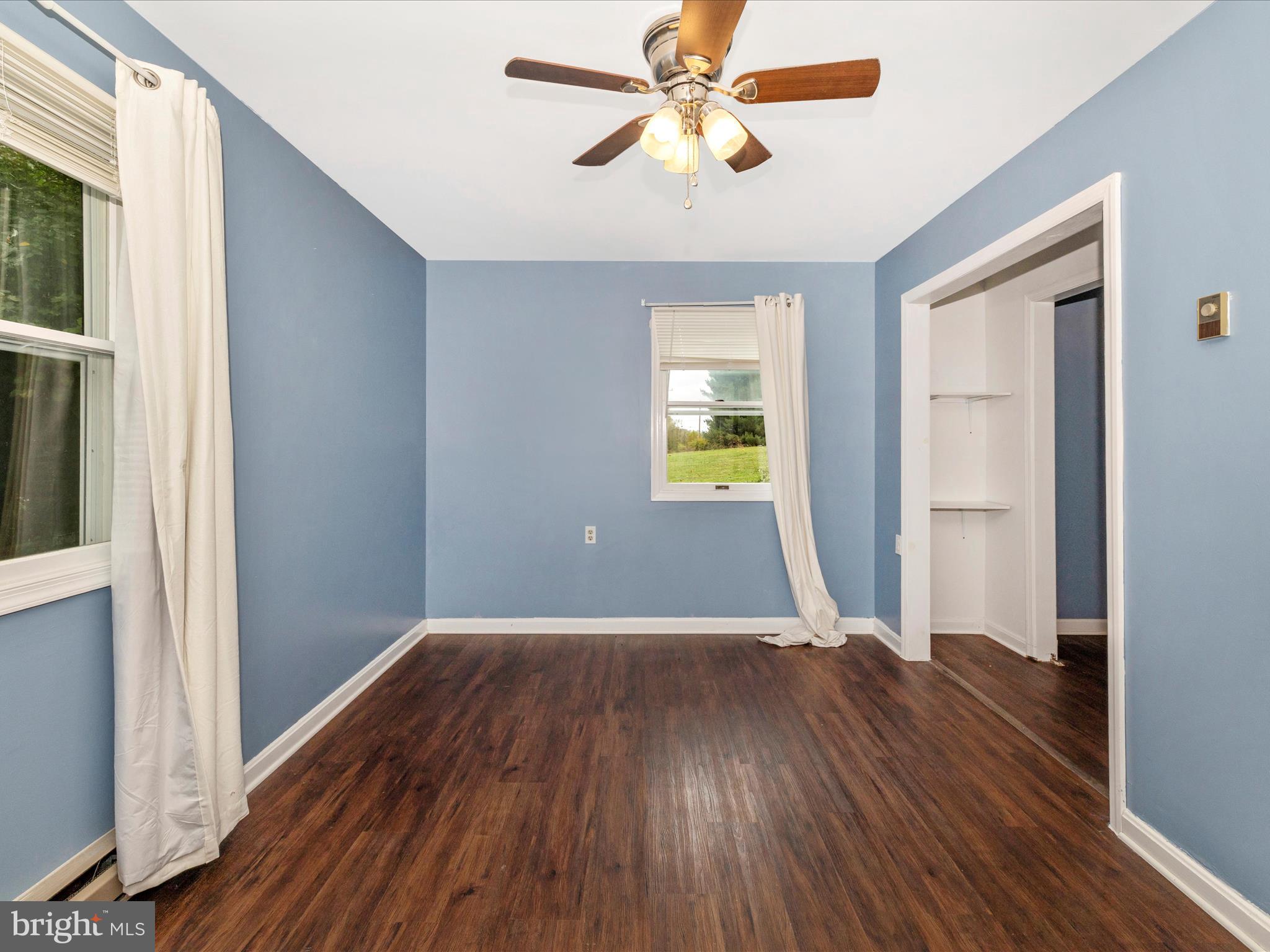 ROCK SPRING ACRES - Residential