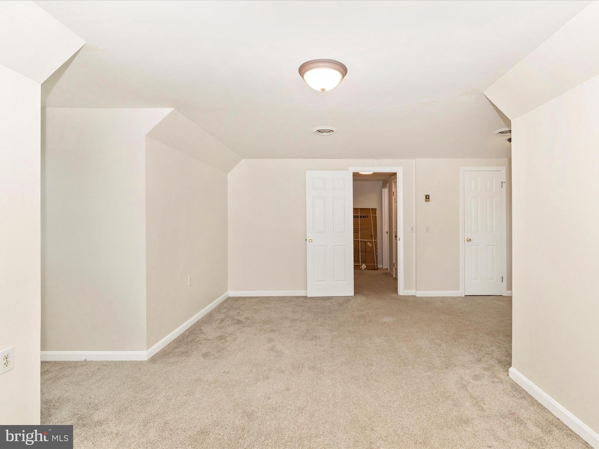 ROCK SPRING ACRES - Residential