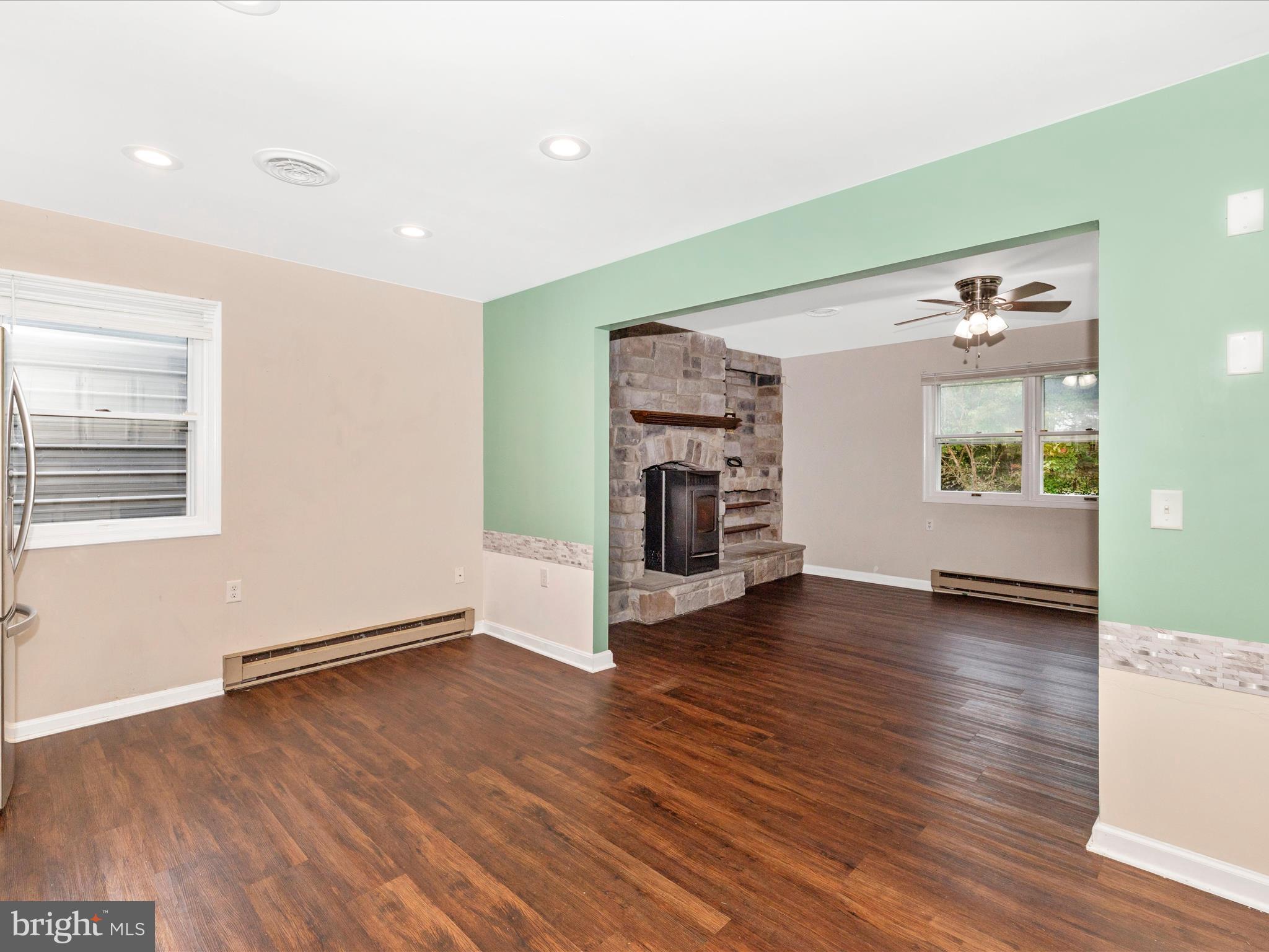 ROCK SPRING ACRES - Residential