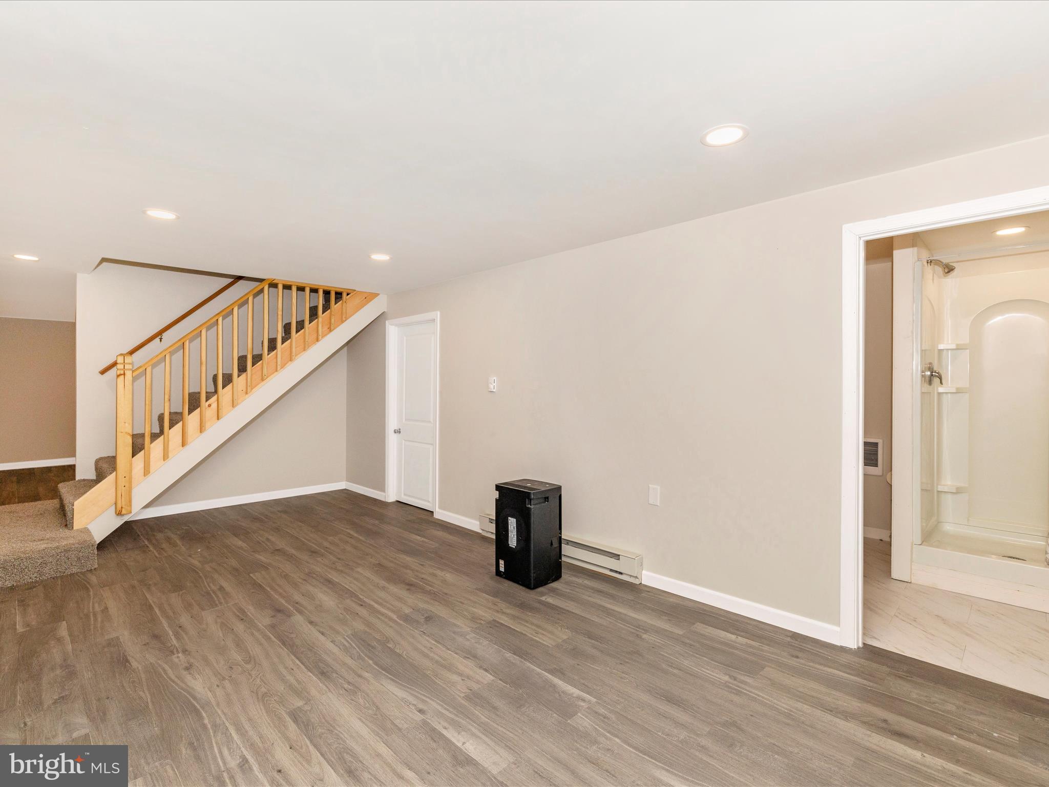 ROCK SPRING ACRES - Residential