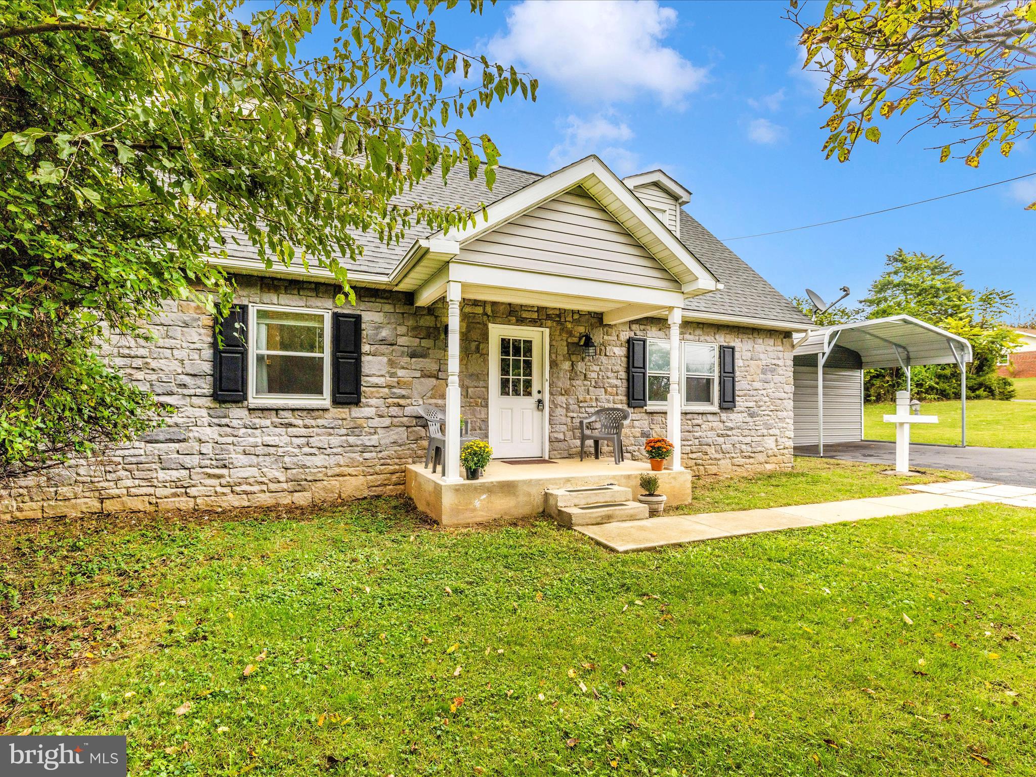 ROCK SPRING ACRES - Residential