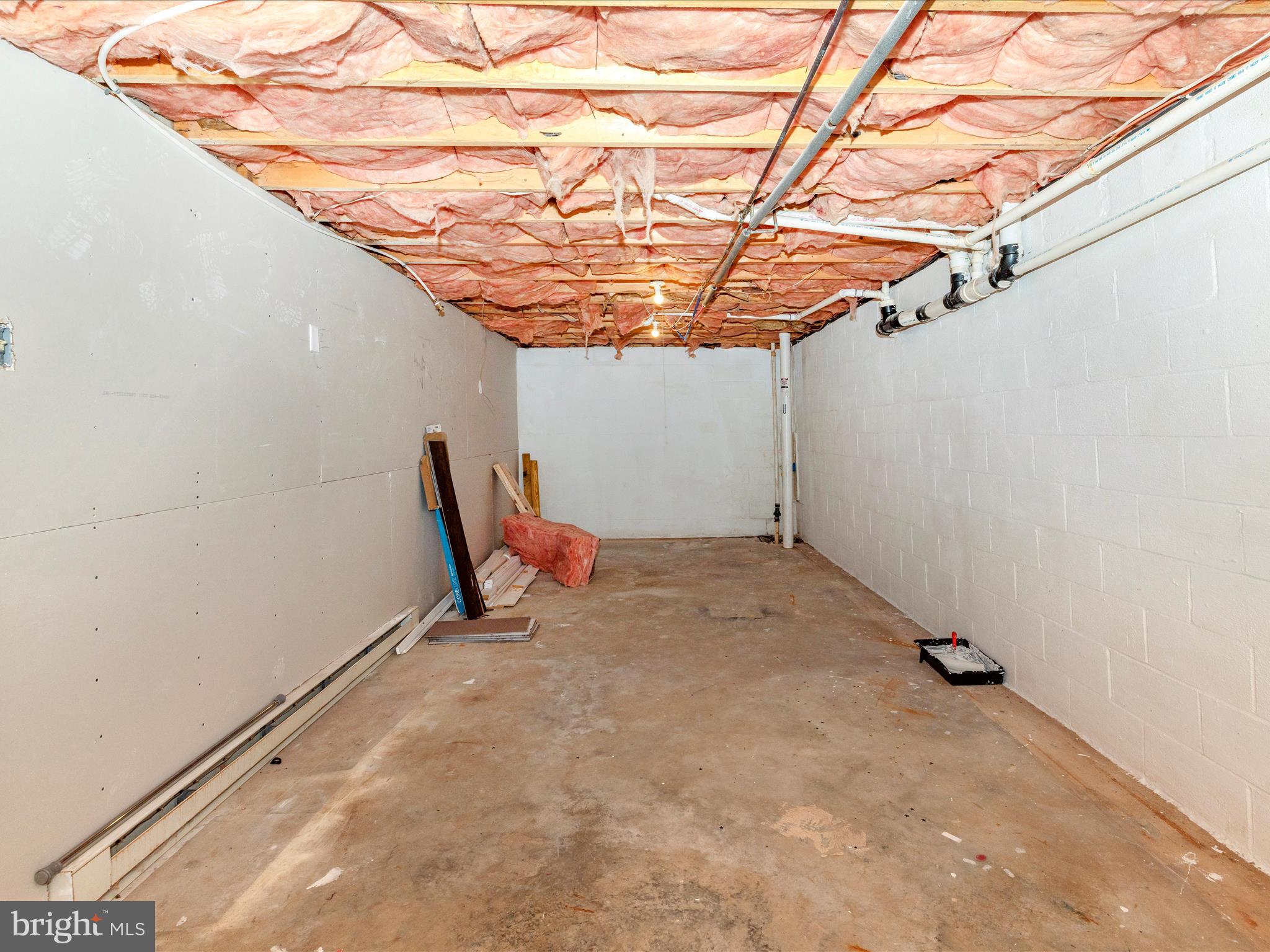 ROCK SPRING ACRES - Residential