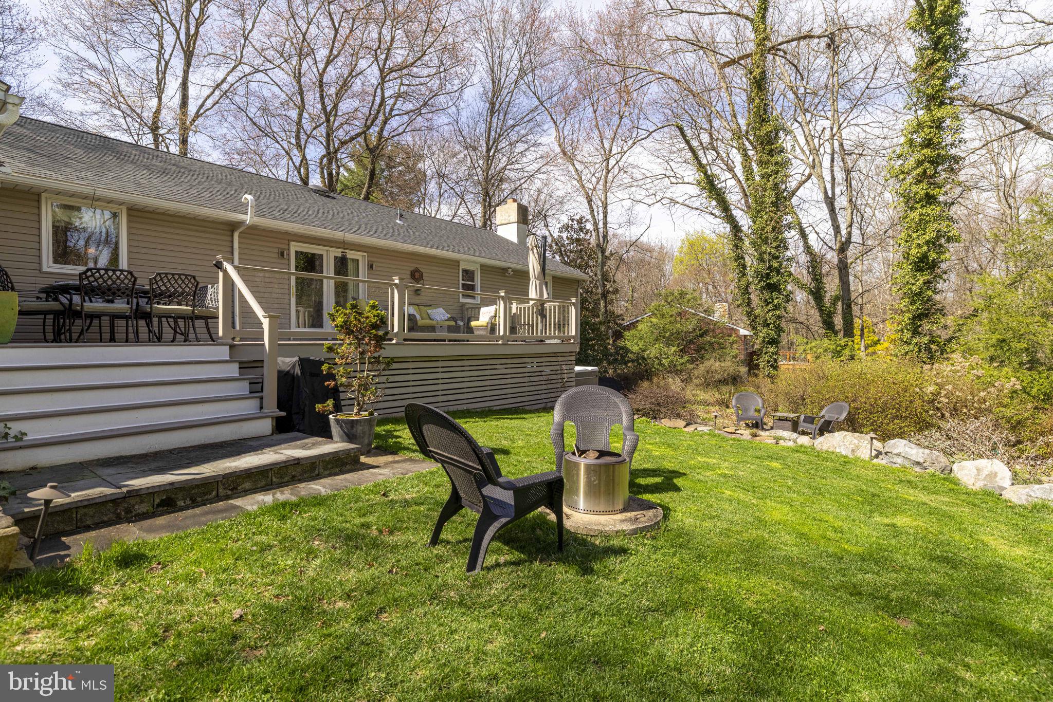 PEBBLE HILL - Residential