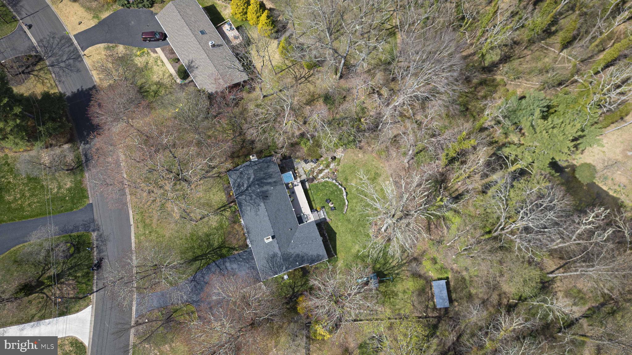 PEBBLE HILL - Residential