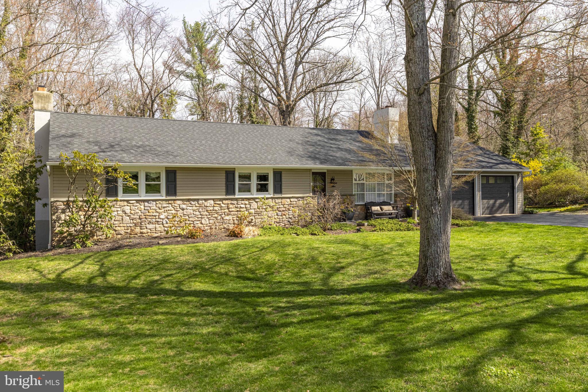 PEBBLE HILL - Residential