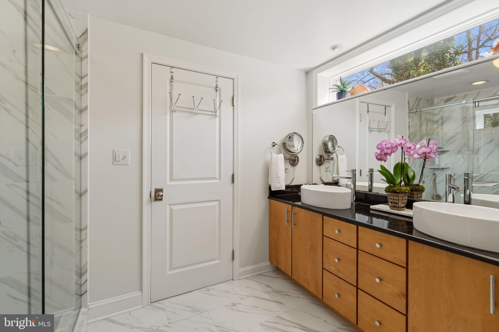 PEBBLE HILL - Residential