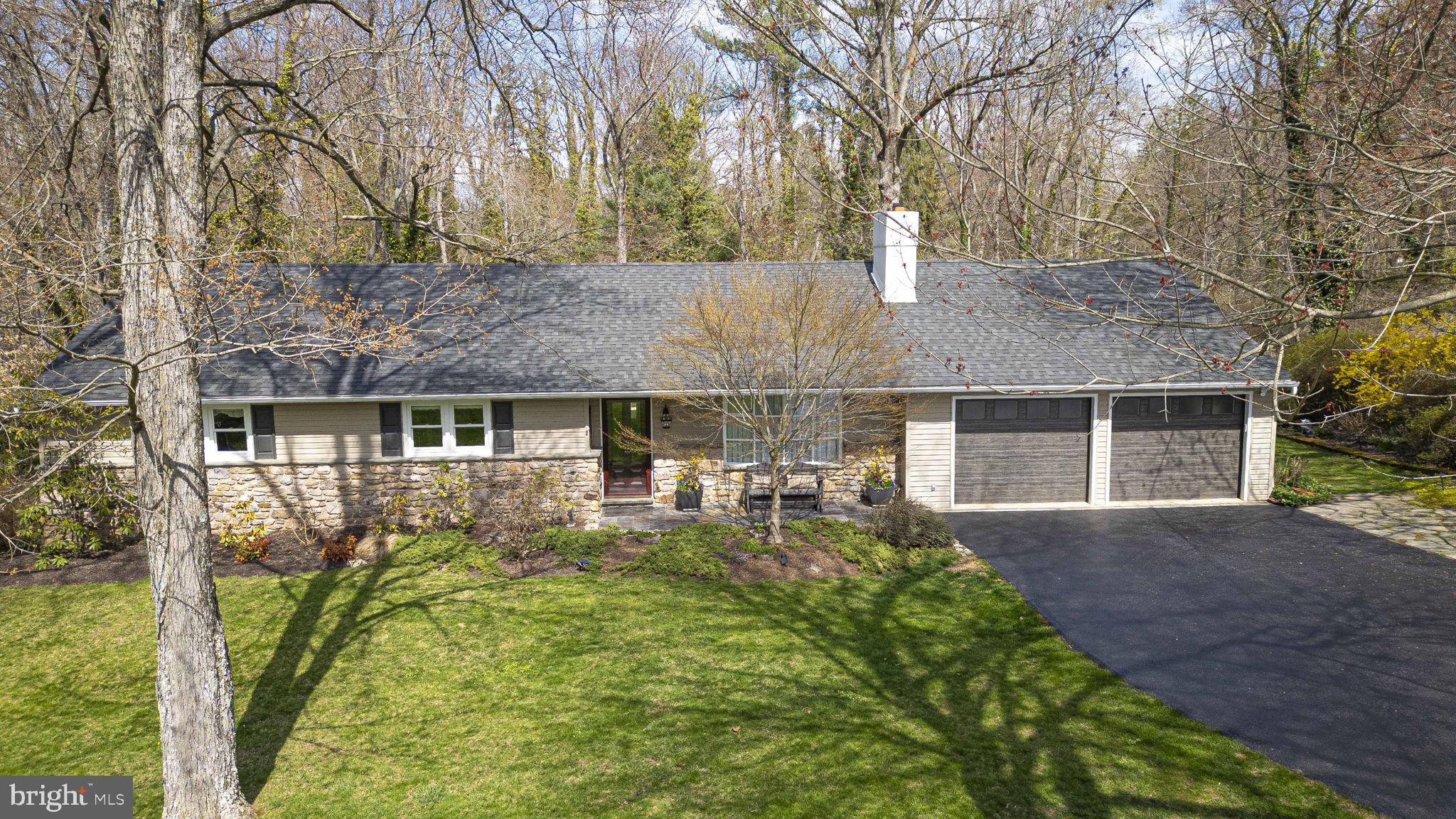 PEBBLE HILL - Residential