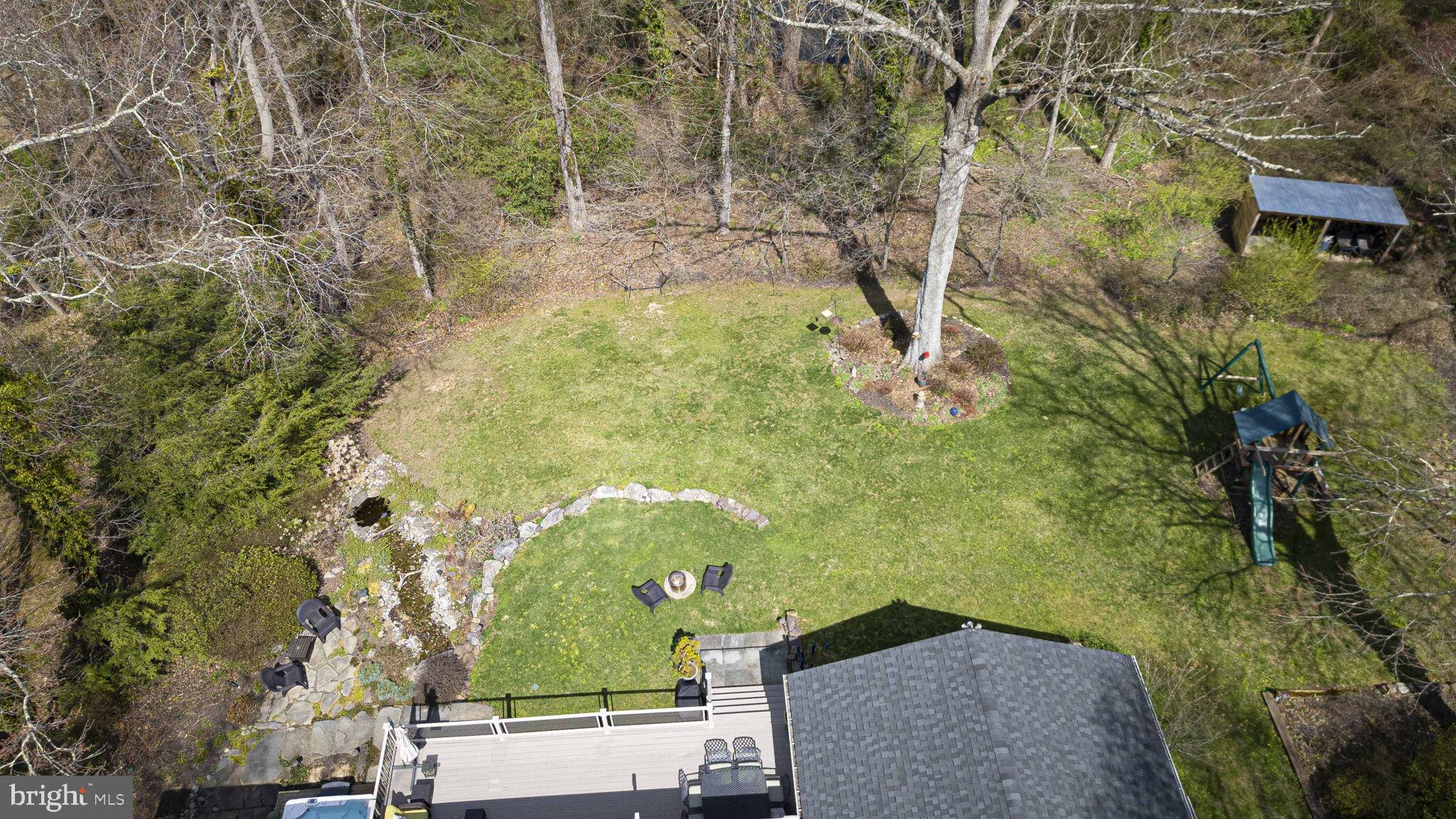 PEBBLE HILL - Residential