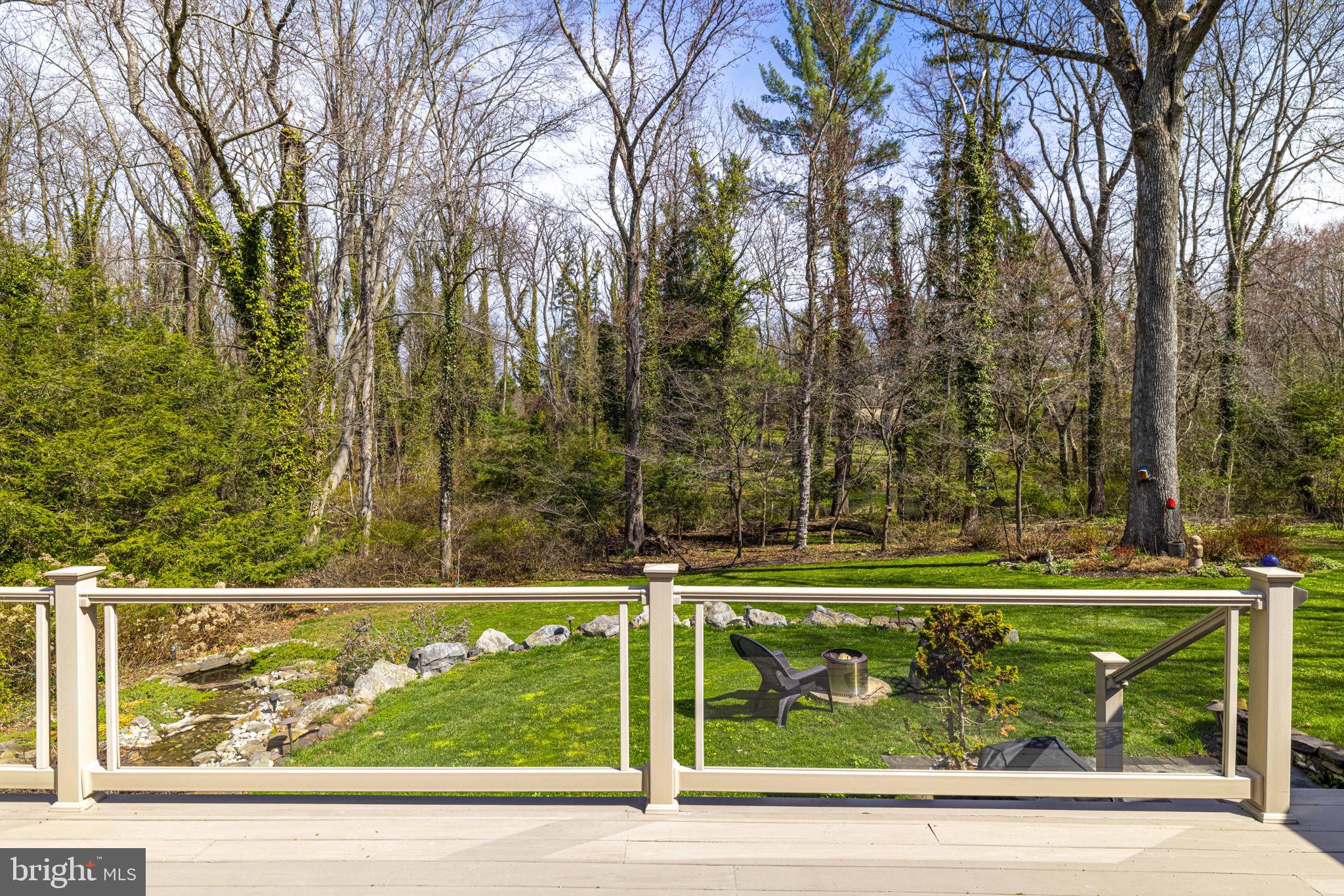 PEBBLE HILL - Residential