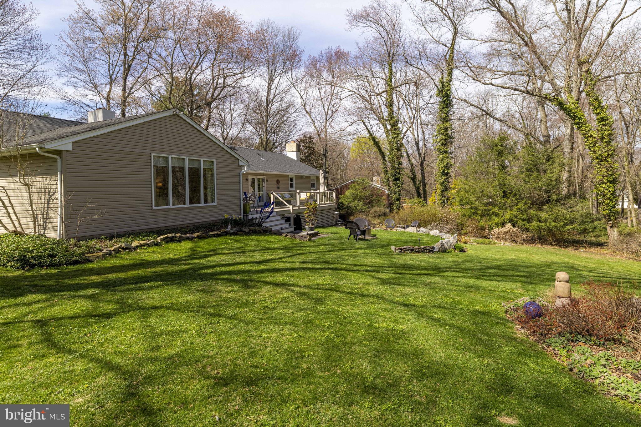 PEBBLE HILL - Residential