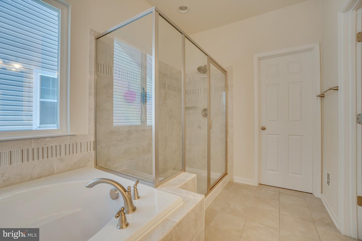 EMBREY MILL - Residential Lease