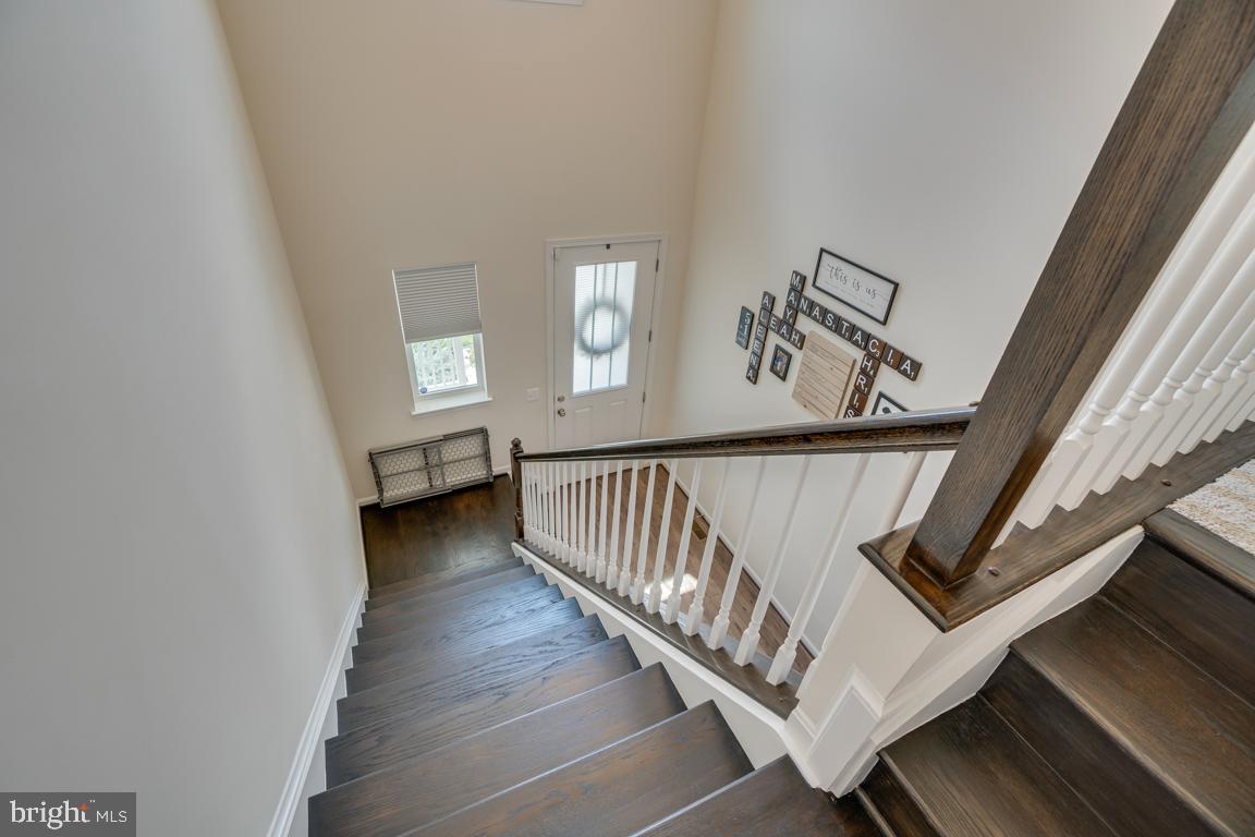 EMBREY MILL - Residential Lease