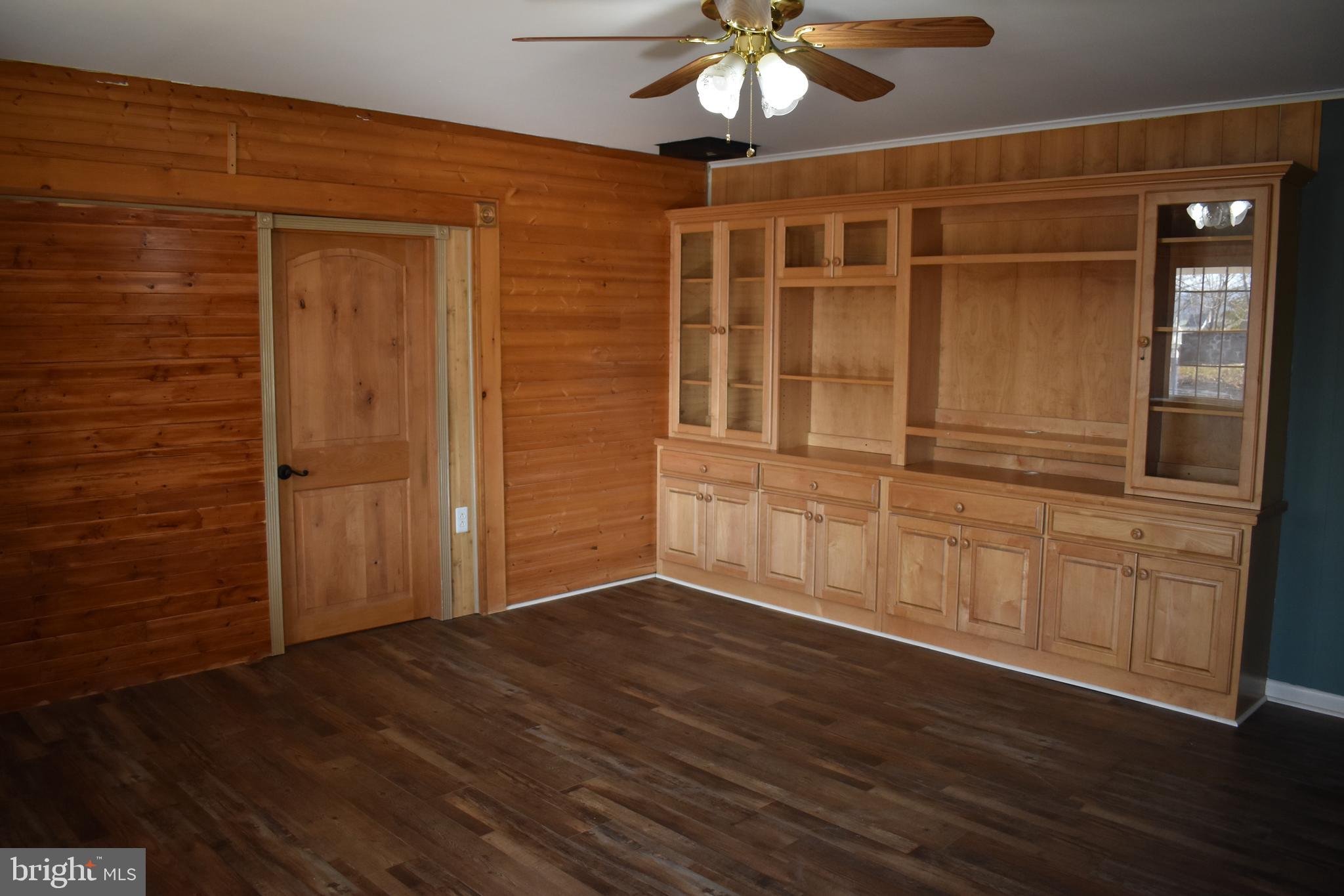 MONTGOMERY TWP - Residential Lease