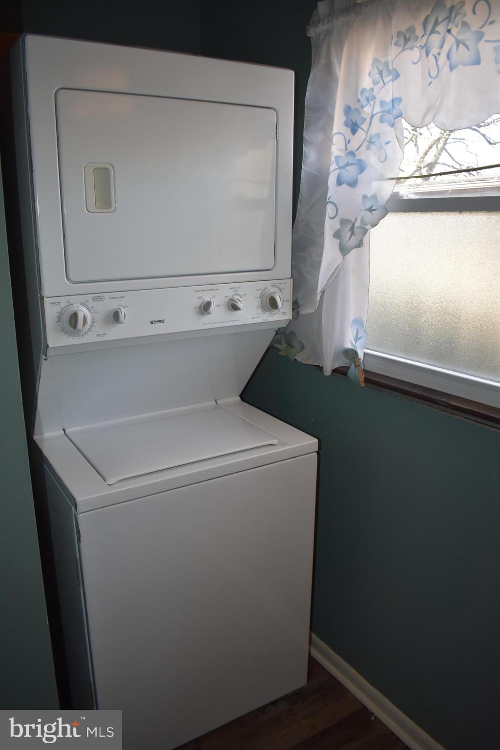 MONTGOMERY TWP - Residential Lease