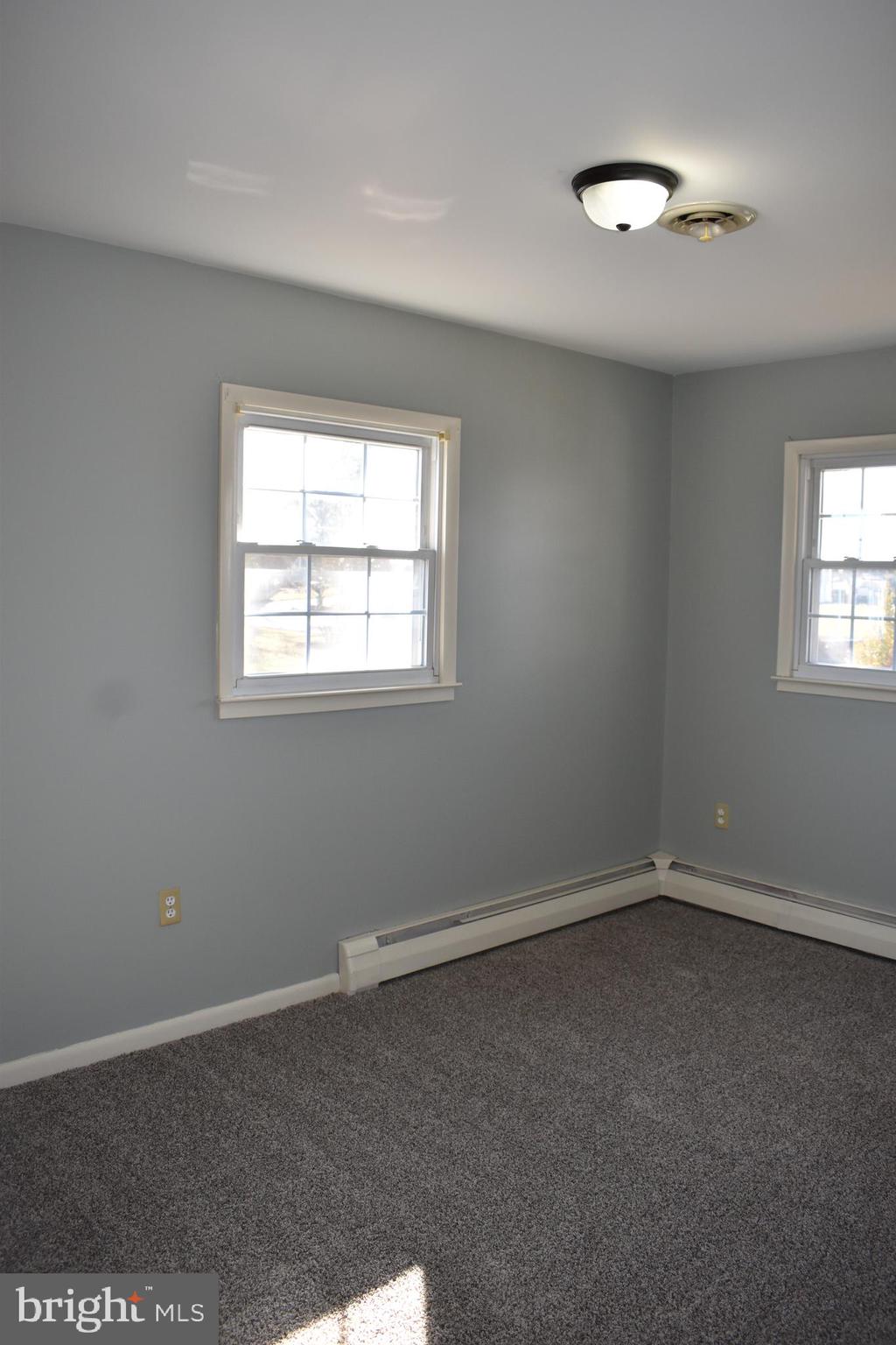 MONTGOMERY TWP - Residential Lease