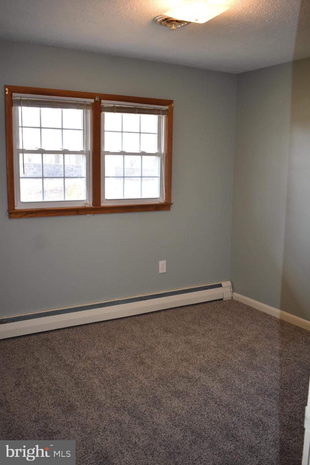 MONTGOMERY TWP - Residential Lease
