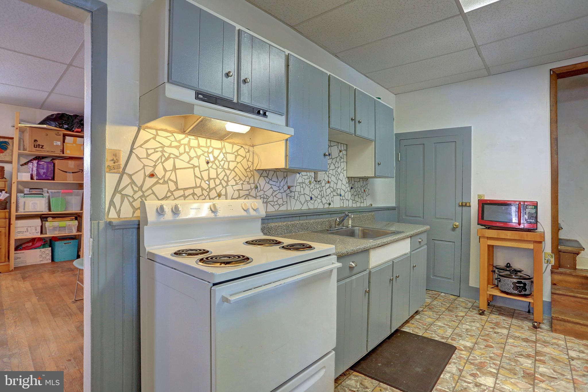 SPRING GROVE BORO - Residential