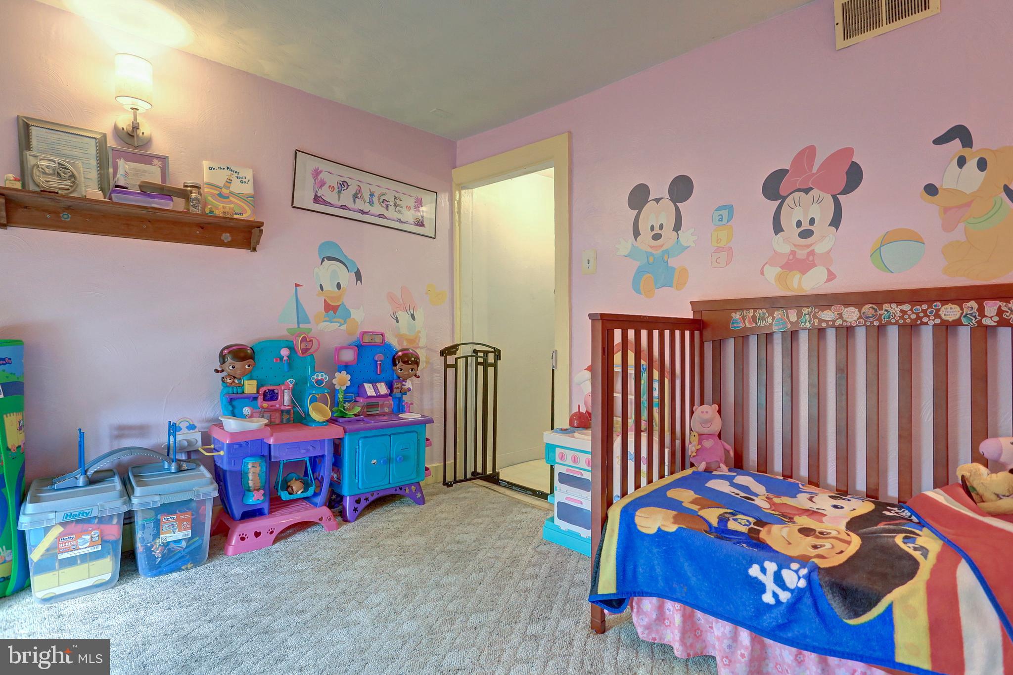 SPRING GROVE BORO - Residential