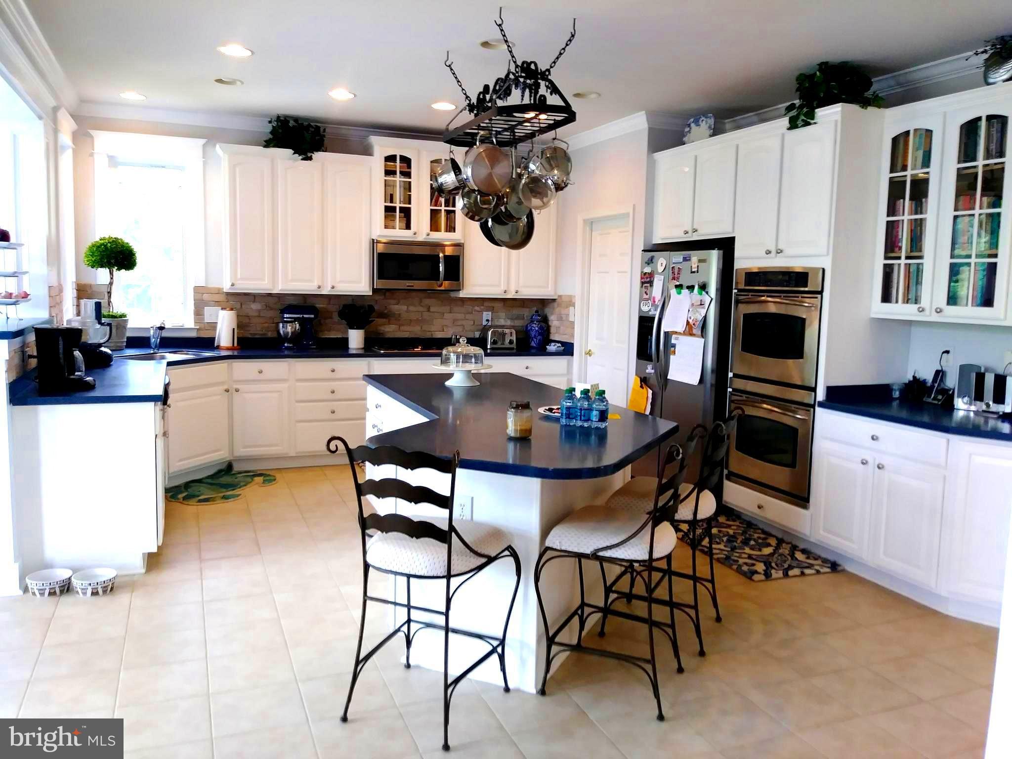 SOUTH POINTE II - Residential