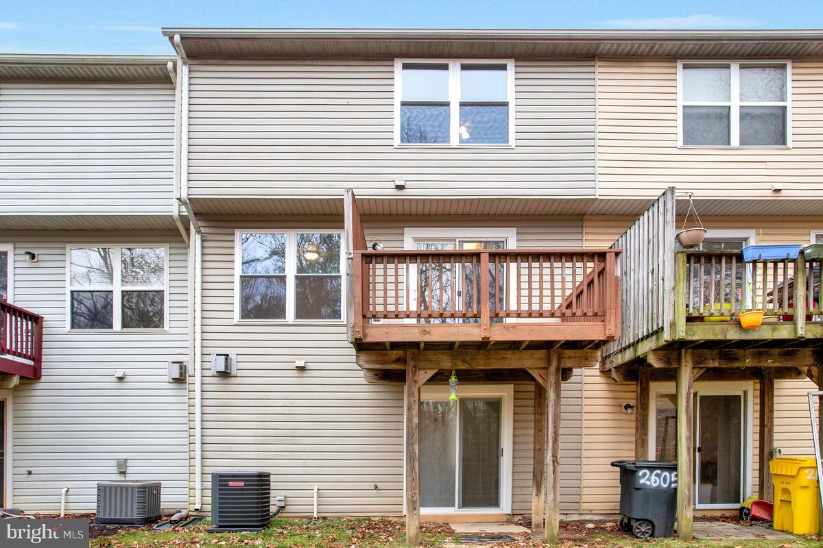 PINEY ORCHARD - Residential Lease