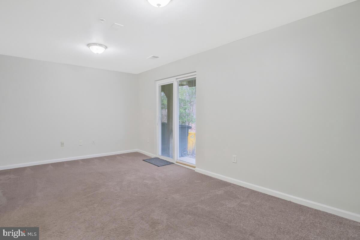 PINEY ORCHARD - Residential Lease